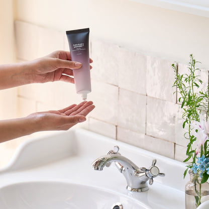 haruharu wonder Black Rice Moisture 5.5 Soft Cleansing Gel