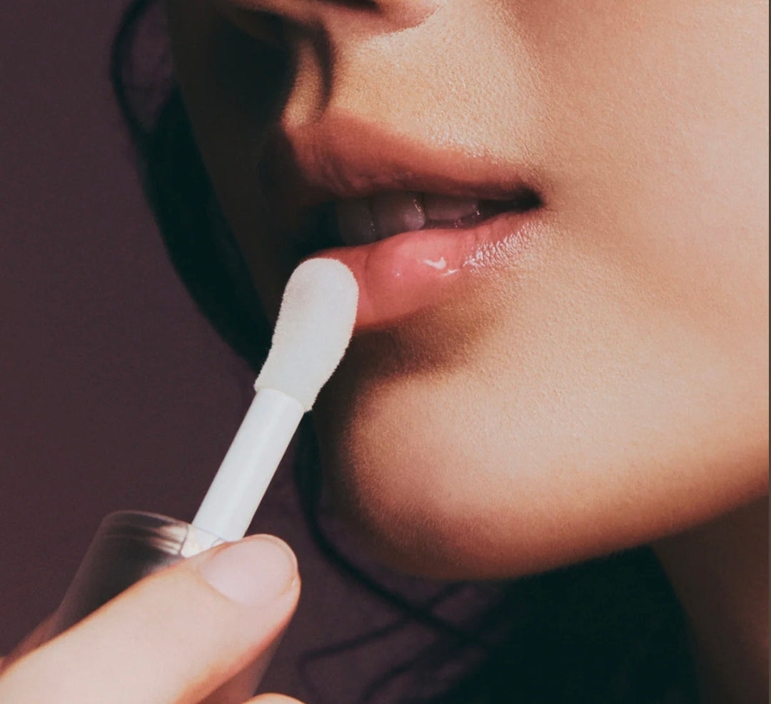 Axis y vita glow lip oil dreamy olive 4.5 g